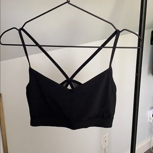 Black sports bra